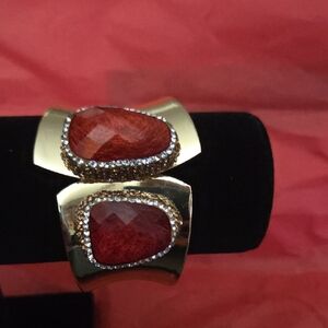 Elegant Gold and Red Stone Women's Bracelet